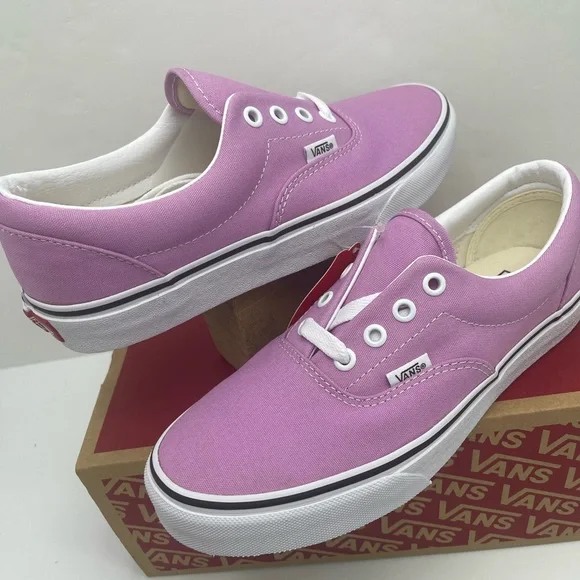 Vans WMNS Era
Orchid/True White Sneakers
VN0A54F13SQ Lavender Accents - Picture 10 of 16